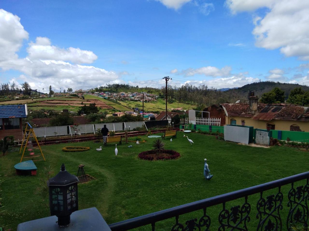 Drizzle Drop Inn Ooty Exterior photo